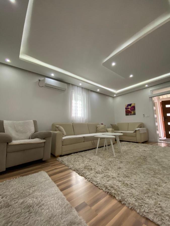 Apartments Natural And Bungalows 2 Saraievo Exterior foto