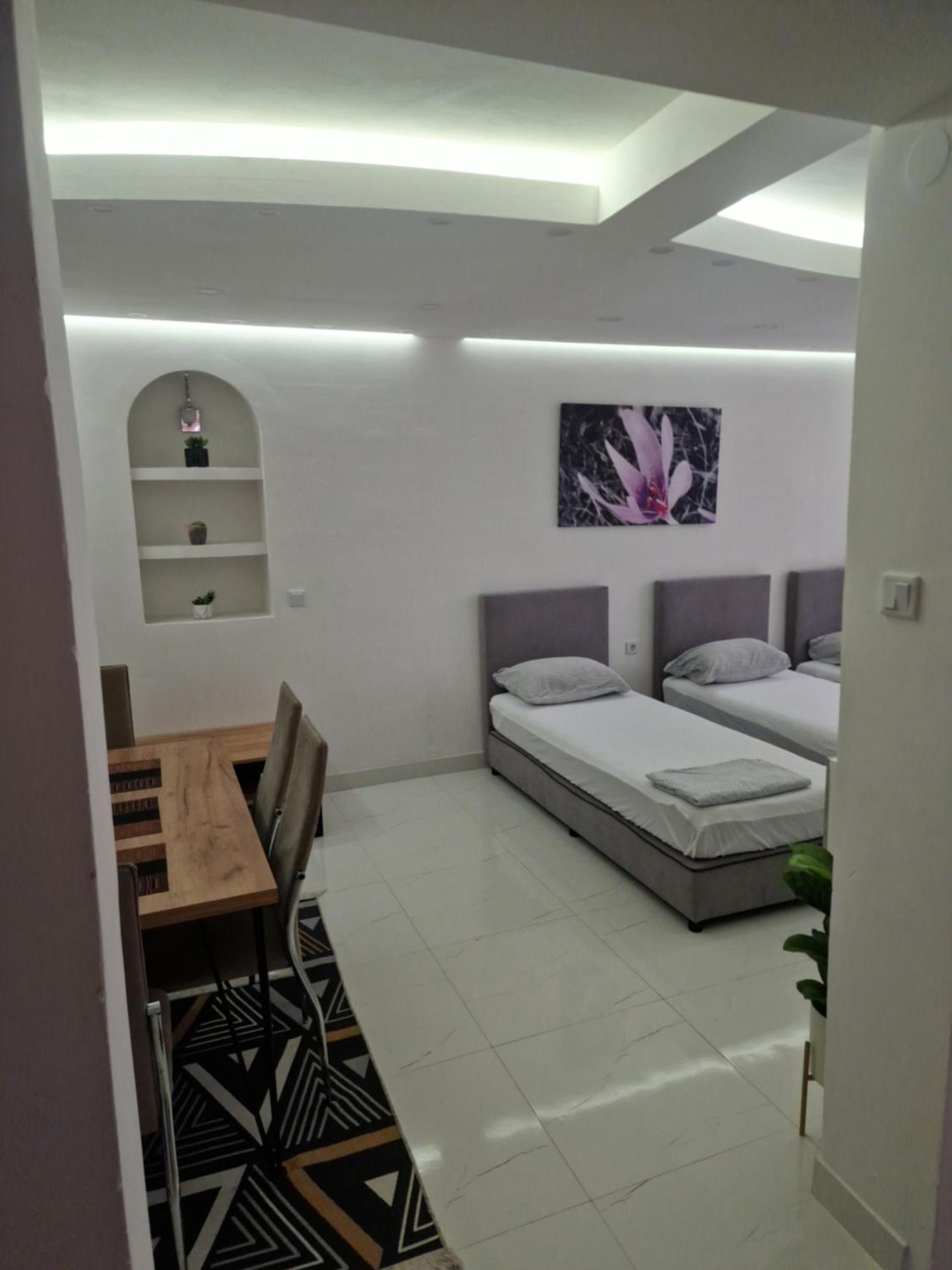 Apartments Natural And Bungalows 2 Saraievo Exterior foto