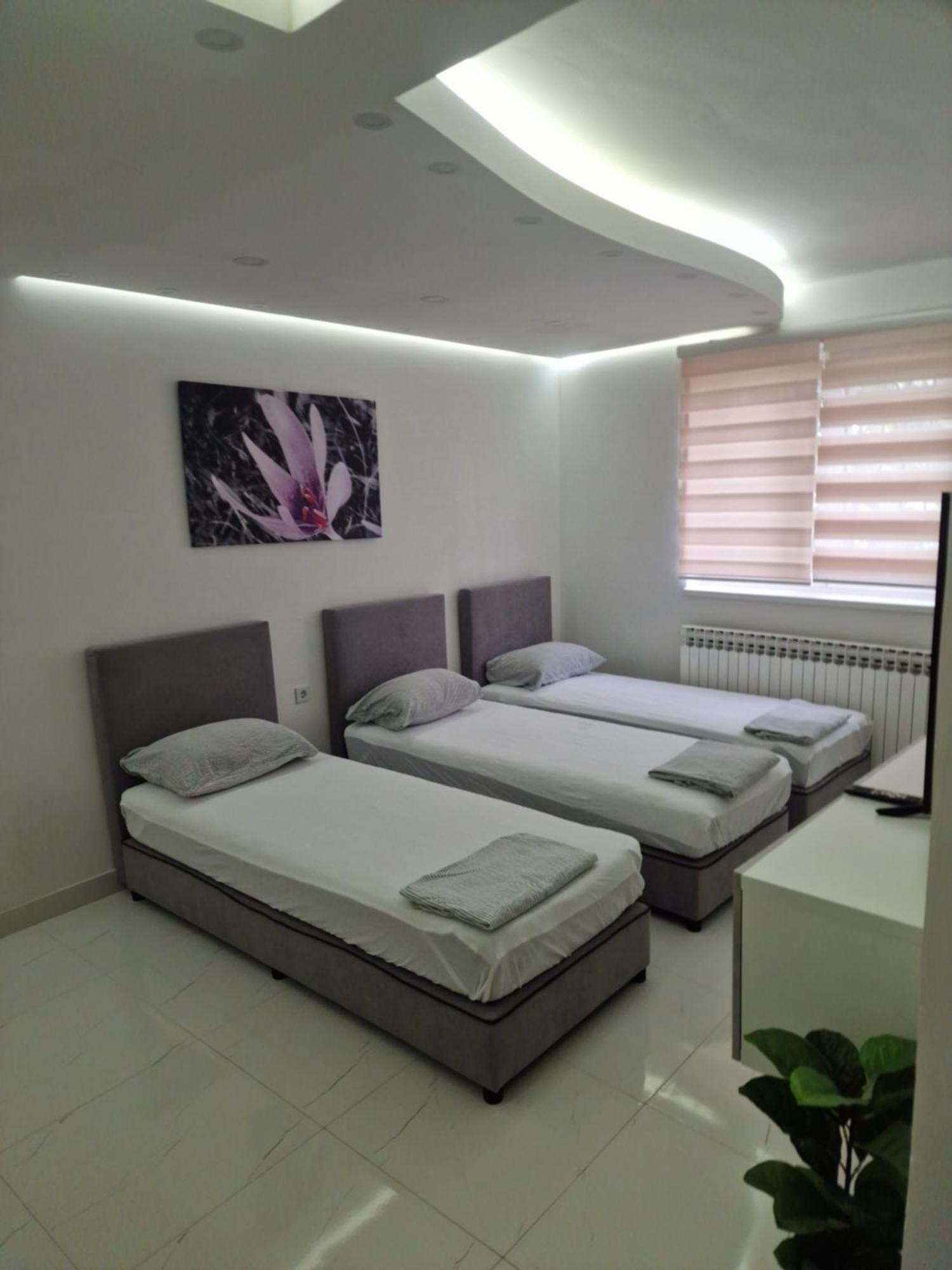 Apartments Natural And Bungalows 2 Saraievo Exterior foto