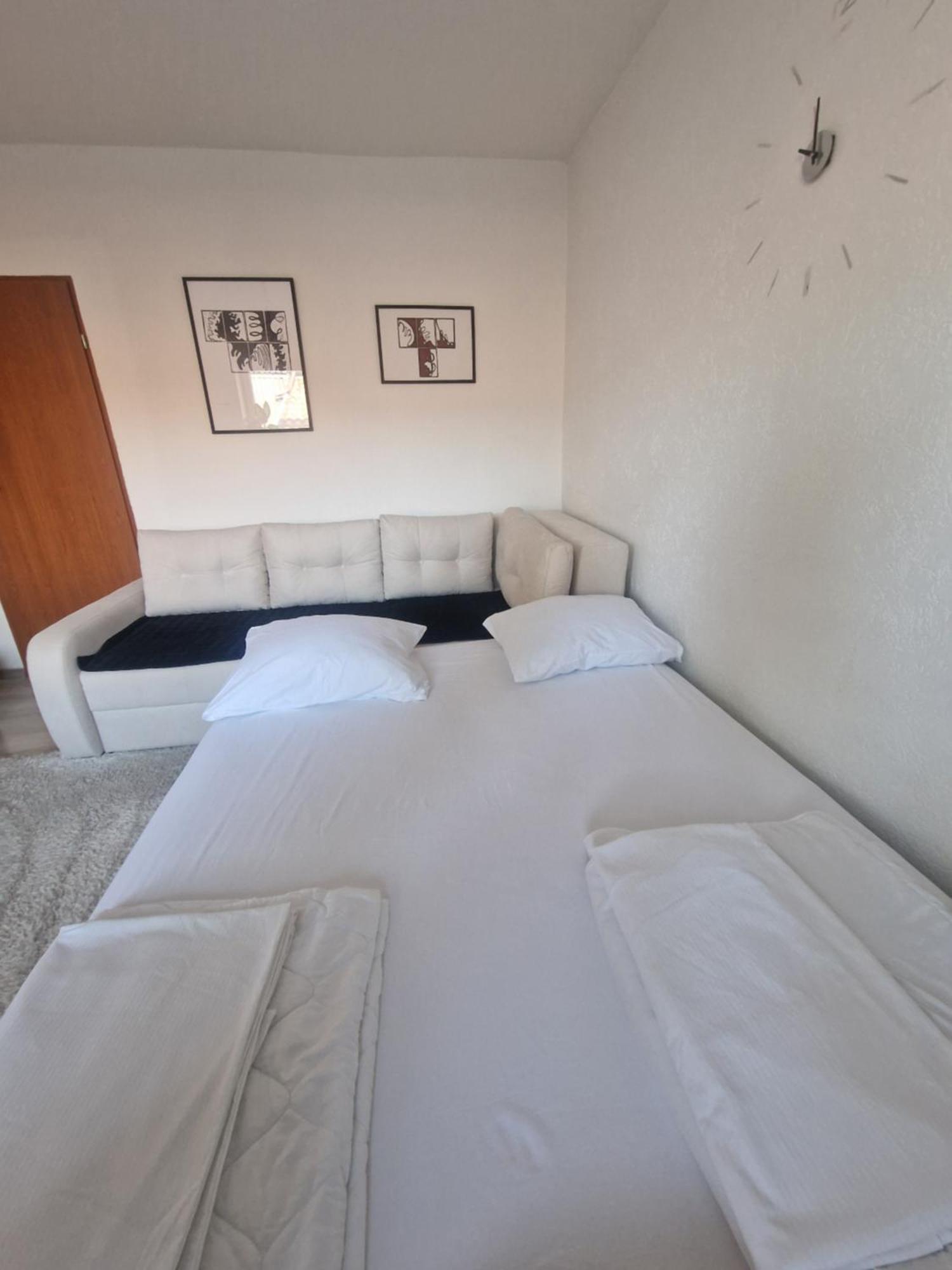 Apartments Natural And Bungalows 2 Saraievo Quarto foto